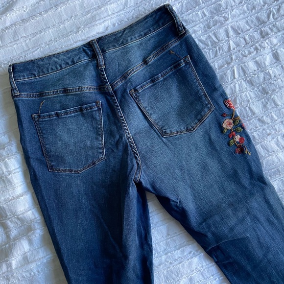 Mossimo Rose Embroidered High Rise Jegging - Picture 3 of 5